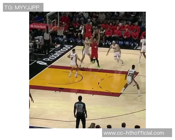 浓眉表现出色前三节高效得分19分并抢下9篮板助力球队争胜 浓眉表现出色前三节高效得分19分并抢下9篮板助力球队争胜